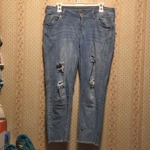 Wallflower ankle/ cropped  jeans size 11